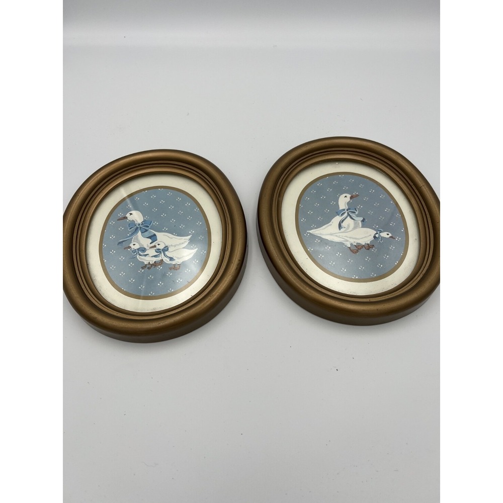 VTG  Country Duck Wall Art Set 2 Gold Oval Frames Blue White Goose Grannycore